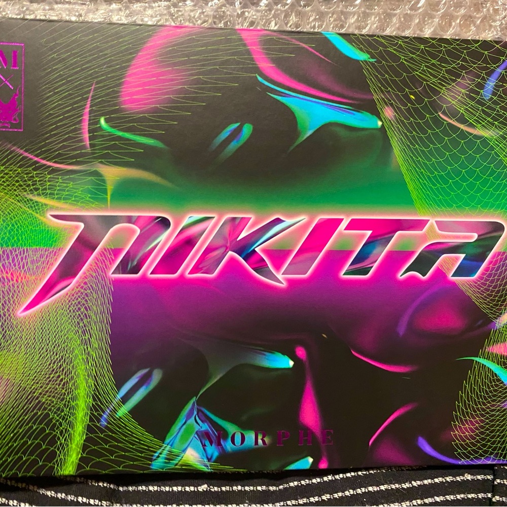 Brand new never used NIKITA DRAGON platte